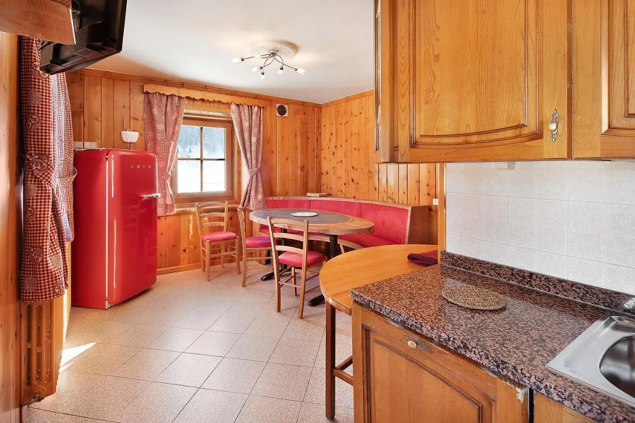 Baita Paola 8 Posti Livigno Apartment